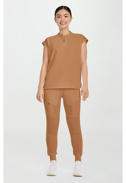 Healing Hands Sandy Scrub Top in Caramel Cafe